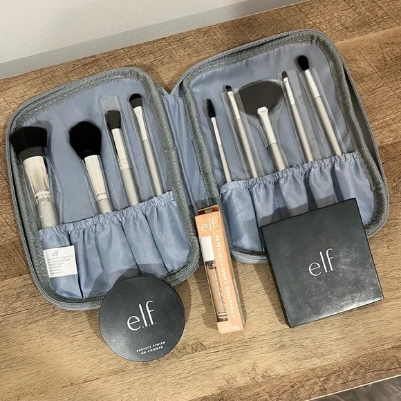 Makeup Brush Set + Case | Makeup Bundle - Picture 5 of 7